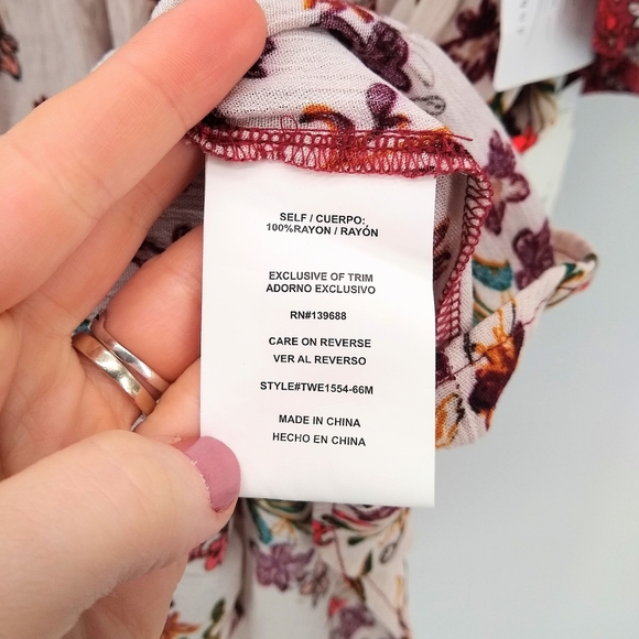 ALTAR'D STATE nwt Ruby Off Shoulder Flutter Top - Picture 4 of 8